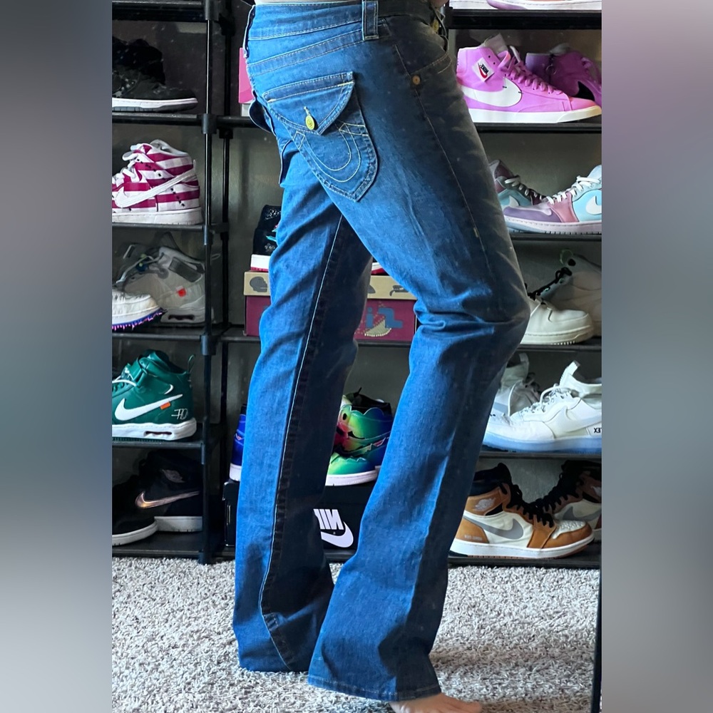 TRUE RELIGION WOMENS JEANS TWISTED SEAM WITH AWESOME YELLOW BUTTONS SIZE 30